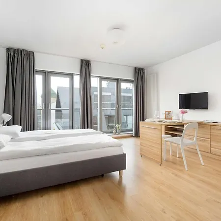 Air Conditioned In Center With Parking By Renters アパート ヴロツワフ