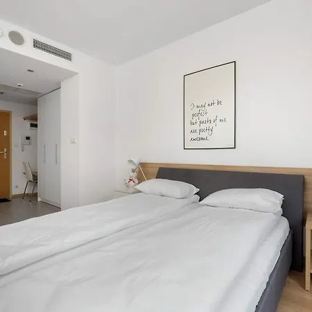 Air Conditioned In Center By Renters *