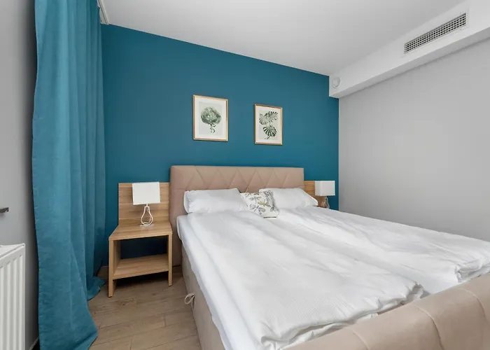 Air Conditioned In Center With Parking By Renters 公寓